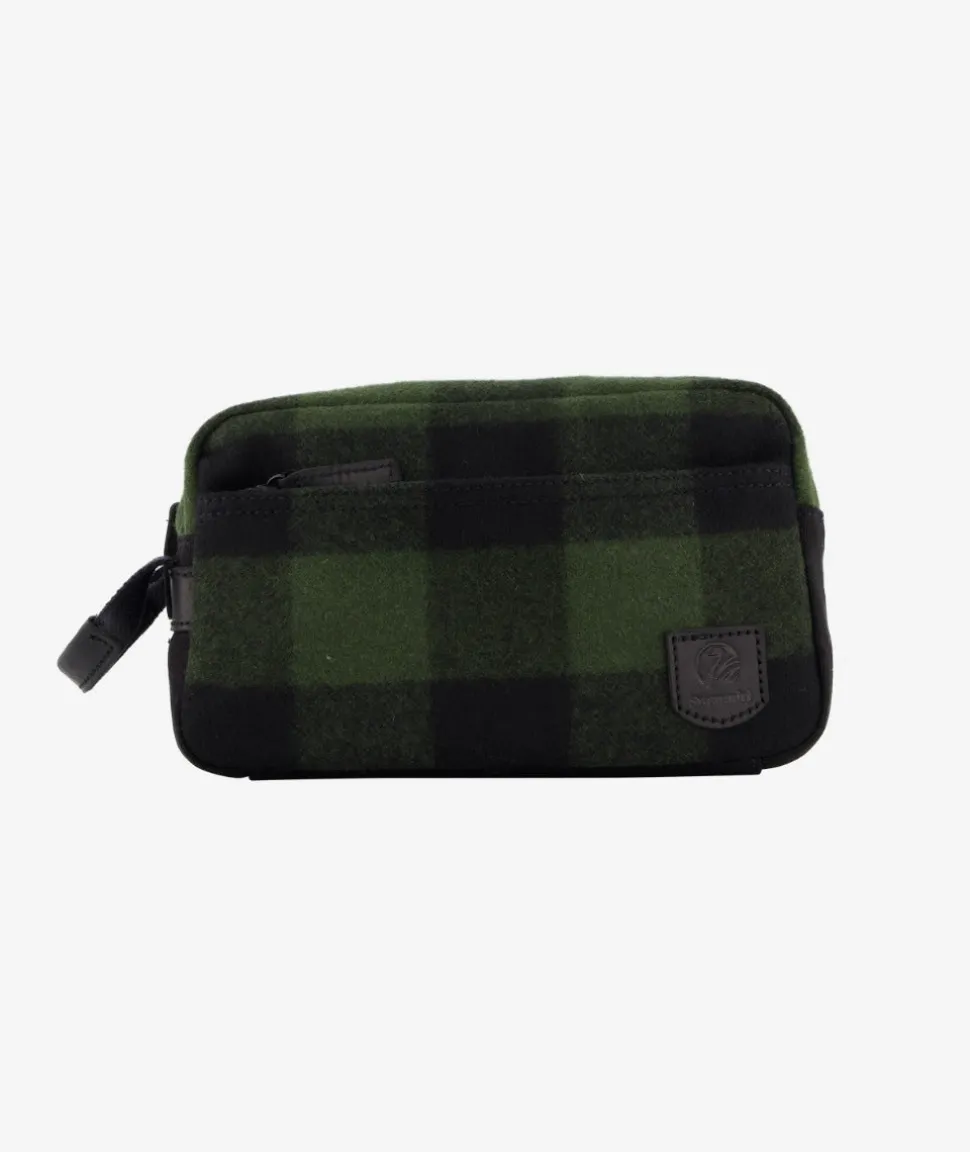 Island Bay Wash Bag
